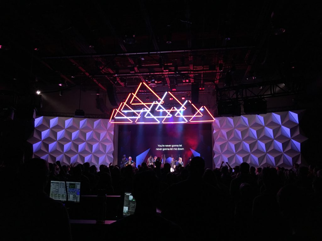 Resolume & Projection Mapping - SALT Backstage