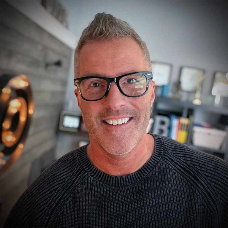 Mark-MacDonald-768x768